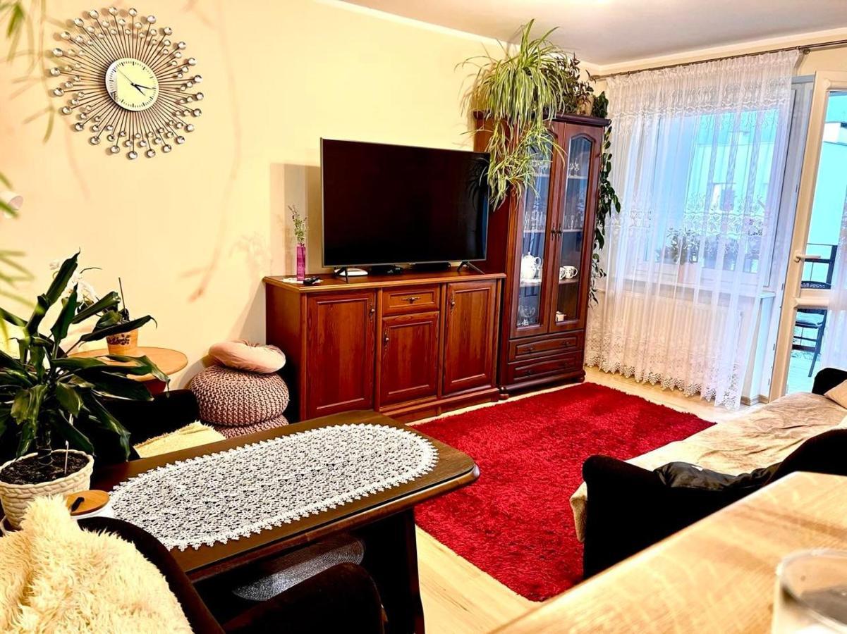 Апартаменты Apartament Pod Lipami Гижицко Экстерьер фото